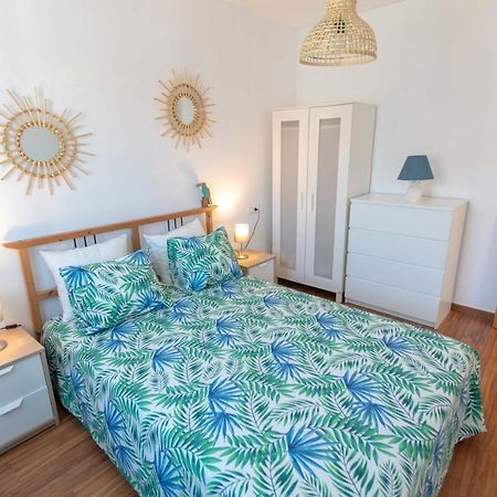 Holidays By The Sea Apartments Malaga Exterior photo