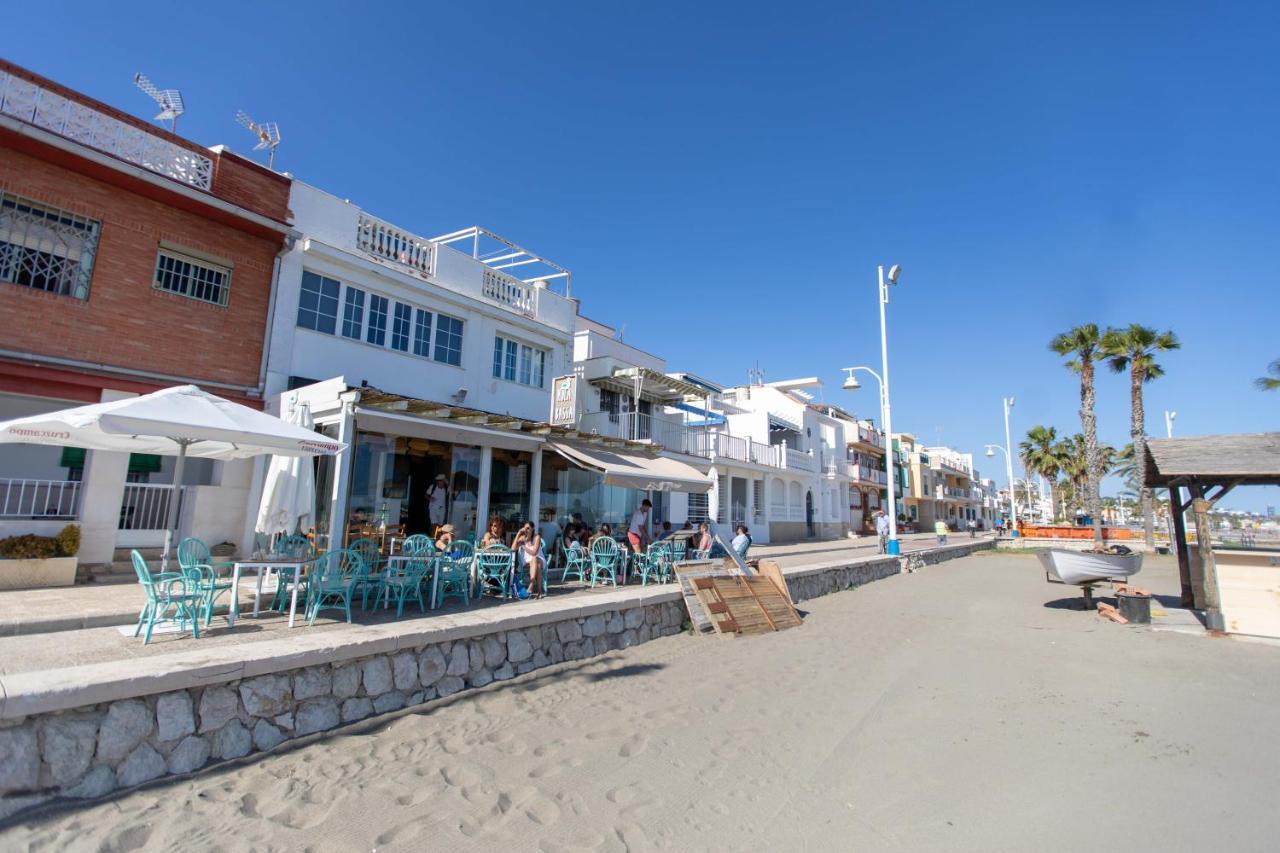 Holidays By The Sea Apartments Malaga Exterior photo